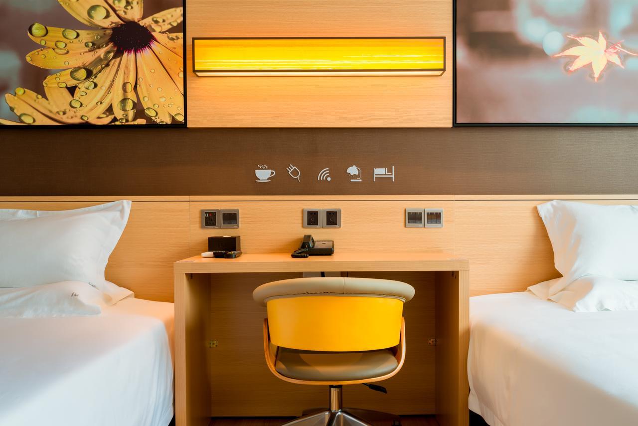 Iu Hotel Ruoyang Yiyang Wenhua Road Luaran gambar