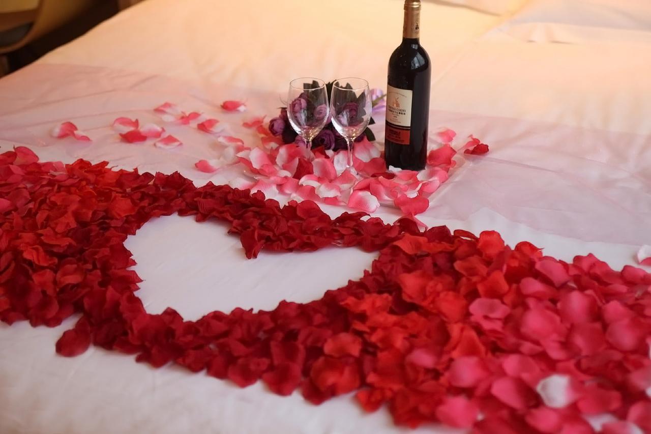 Iu Hotel Ruoyang Yiyang Wenhua Road Luaran gambar